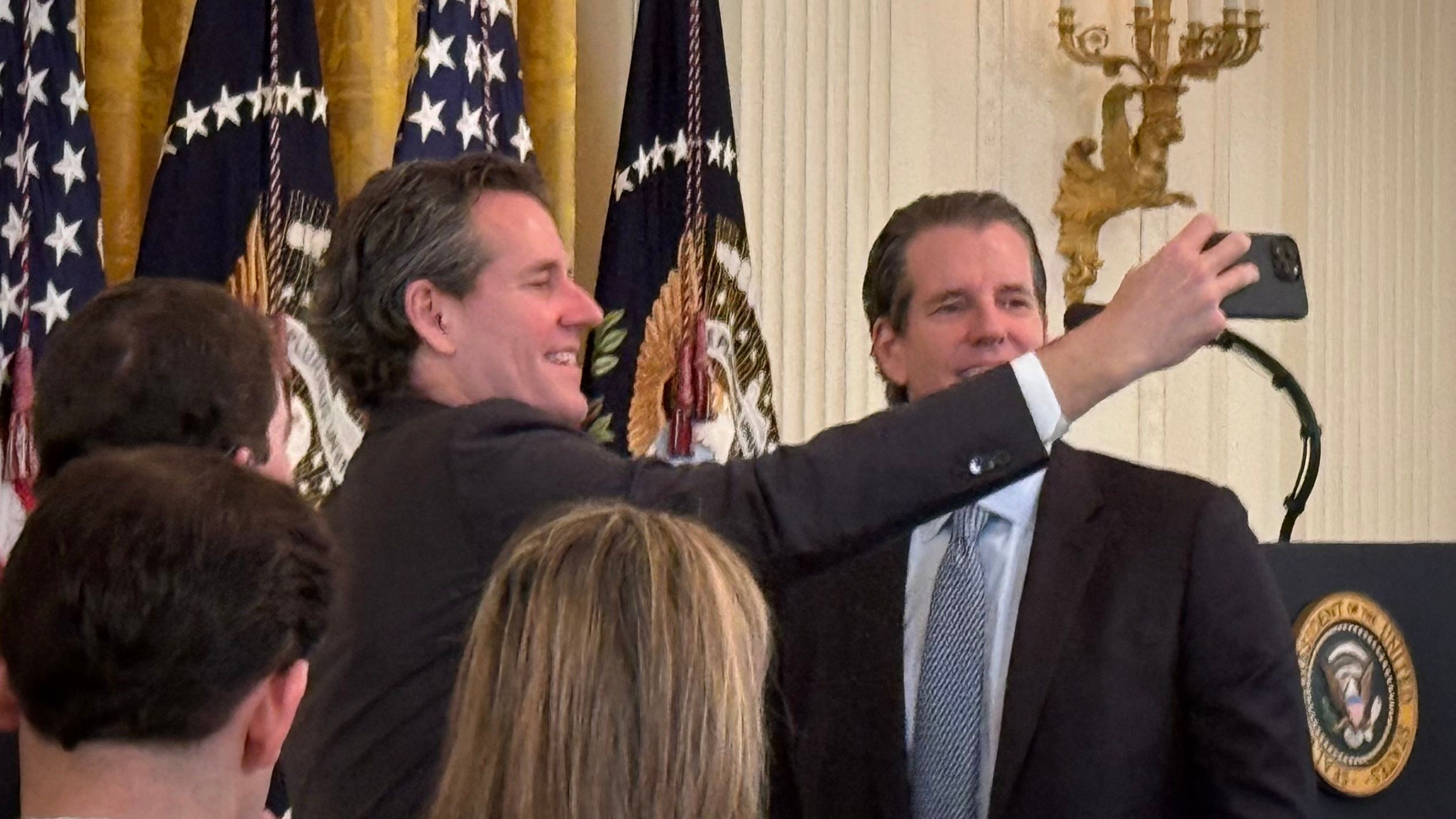 Quintenz, nommé par Trump à la CFTC, expose publiquement son échange avec Tyler Winklevoss