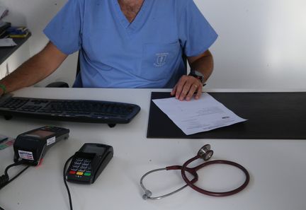 Réseau France Santé : le syndicat de médecins généralistes alerte sur le besoin de 10 000 médecins
