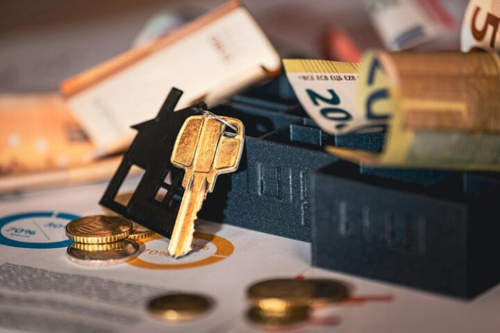 Retraités français privés de 50 000 euros de la vente de leur appartement en Tunisie depuis 2017