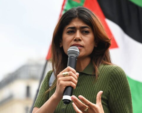 Rima Hassan rejoint la Global Sumud Flotilla pour apporter une aide humanitaire à Gaza