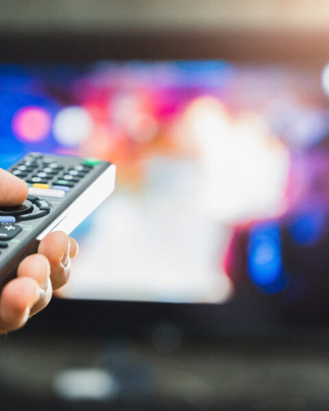 RMC Life remplacera Chérie 25 le 1er octobre : programmation annoncée et nouveaux visages à l'antenne