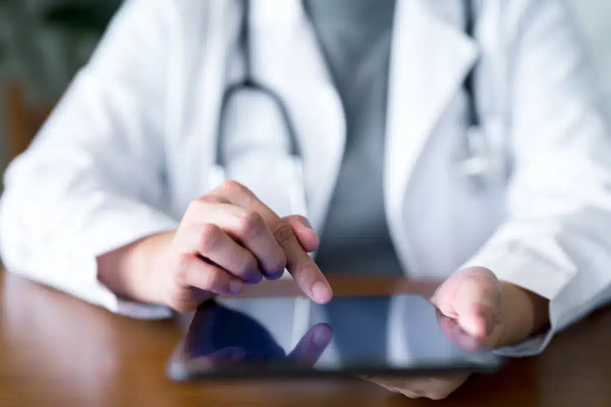 Sans eux, l'hôpital est contraint de fermer : les raisons de la sortie des médecins étrangers.