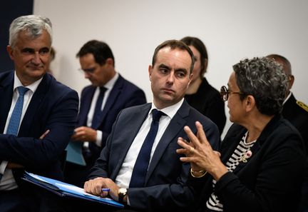 Sébastien Lecornu annonce la fin des avantages à vie pour les anciens Premiers ministres en 2026