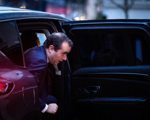 Sébastien Lecornu annonce la suppression des avantages à vie pour les anciens ministres à partir de 2026