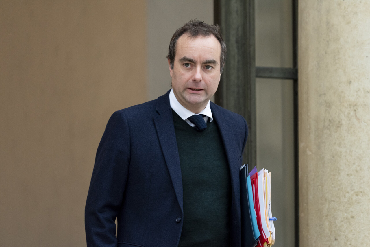 Sébastien Lecornu confronté à une motion de censure malgré l'absence de gouvernement établi