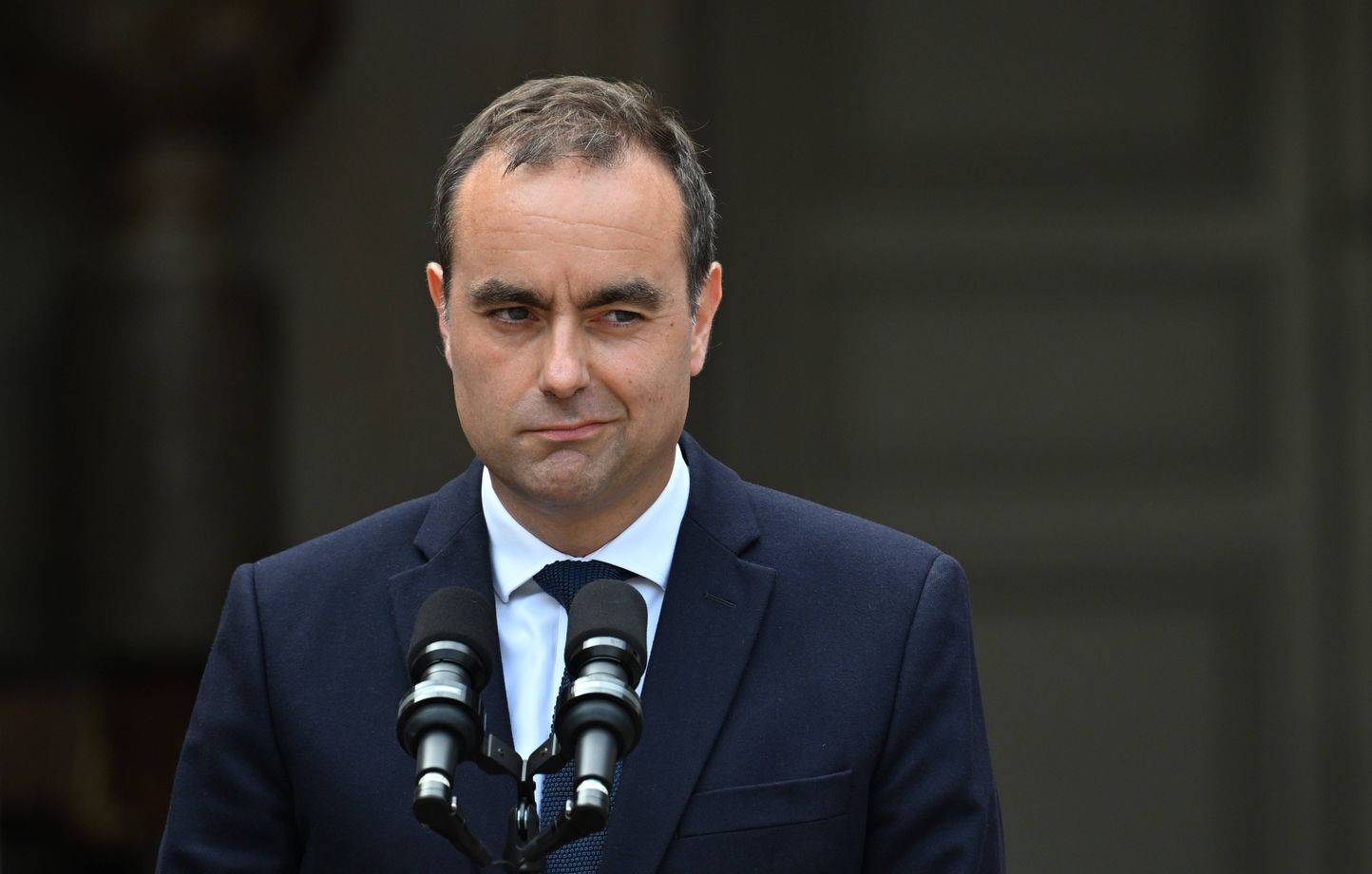 Sébastien Lecornu promet de revenir sur la suppression de deux jours fériés en France
