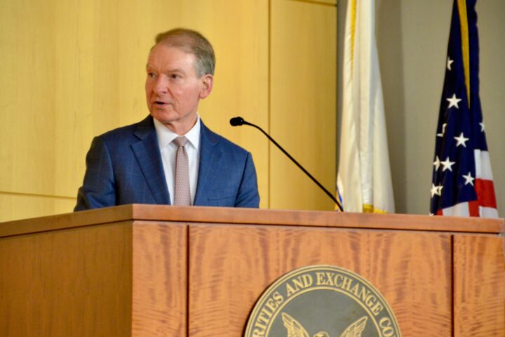 SEC et CFTC s'unissent pour valider le trading des cryptocurrences sur les places enregistrées
