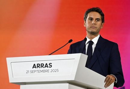 Taxe Zucman : les militants macronistes se montrent hostiles lors du meeting à Arras
