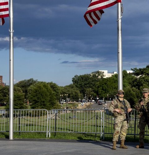 Trump envisage de déployer la Garde nationale à Chicago, une militarisation controversée