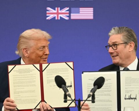 Trump et Starmer signent un accord technologique de 340 milliards de dollars entre les États-Unis et le Royaume-Uni