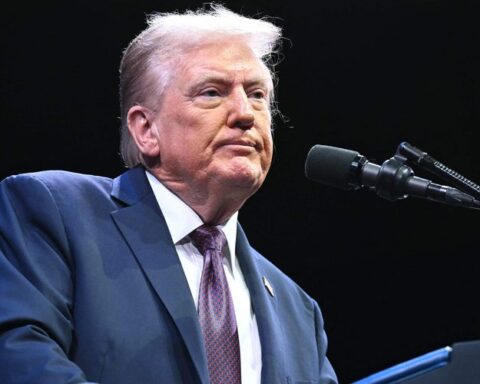 Trump impliqué dans l'affaire Epstein : révélations sur la lettre de 2003 à Jeffrey Epstein