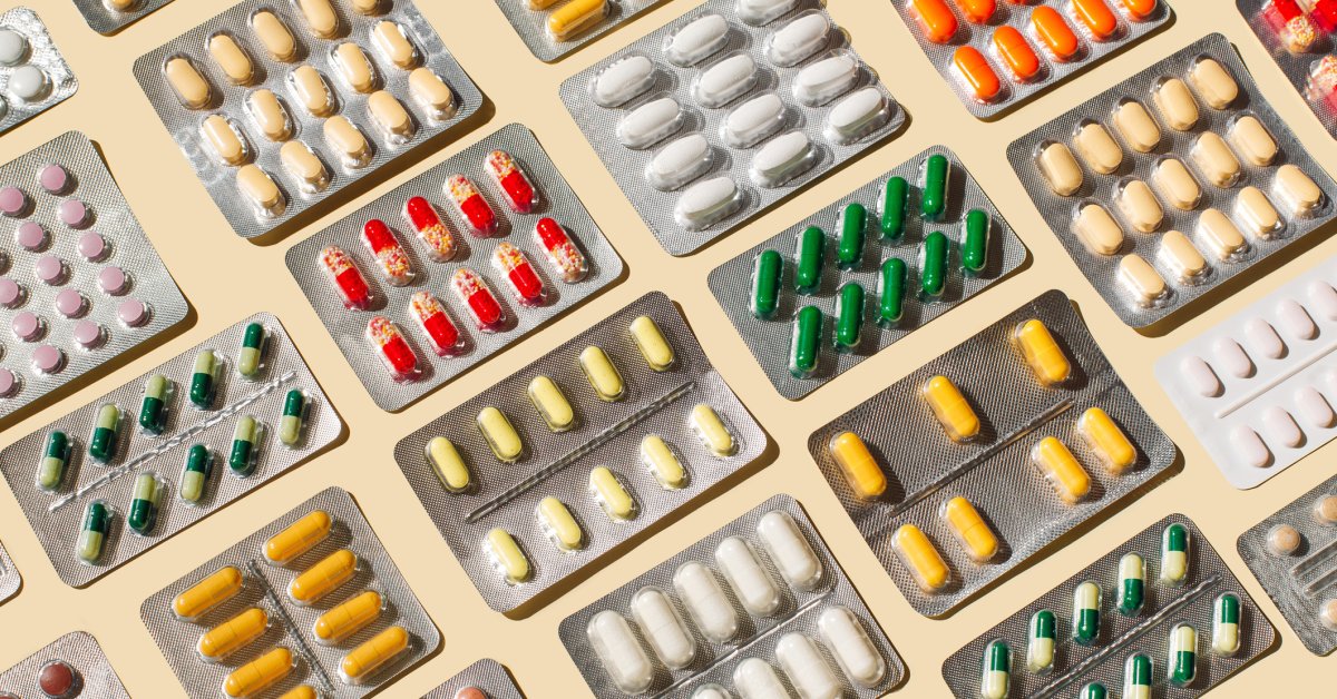 Trump intensifie la pression sur les entreprises pharmaceutiques pour plus de transparence sur les effets secondaires