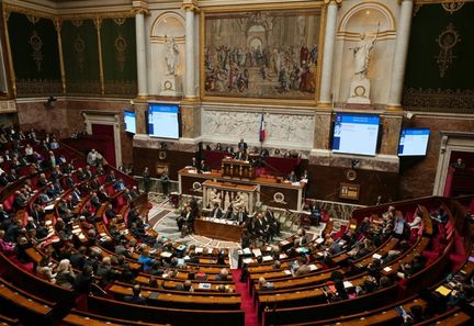 Un habitant de Lodève envoie 600 préservatifs aux députés pour dénoncer la dégradation des débats parlementaires