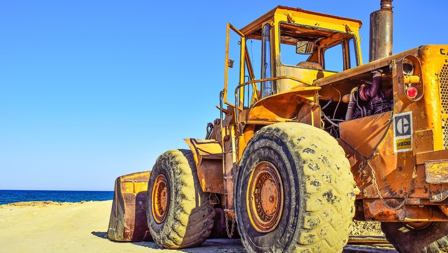 Une touriste de 66 ans écrasée par un bulldozer en Italie, traces de cocaïne détectées dans l’engin