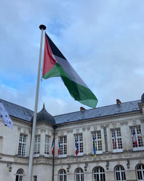 Vingt-et-une communes françaises affichent le drapeau palestinien en soutien à la reconnaissance de l'État de Palestine