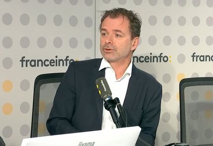 Visite de Sébastien Lecornu à Mâcon : Rémi Salomon insiste sur l'importance d'investir dans la santé
