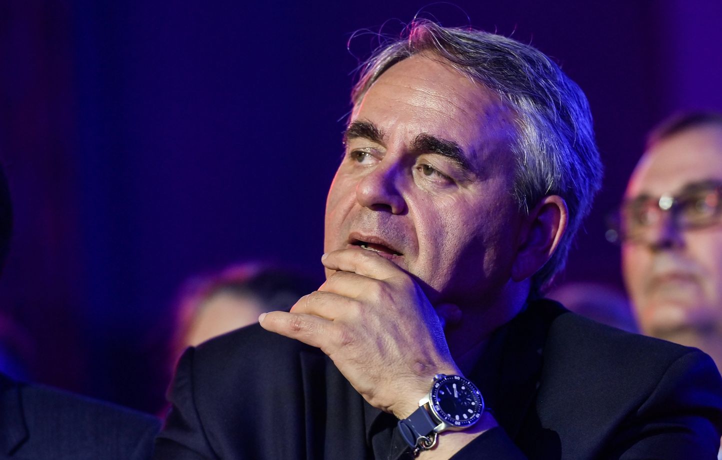 Xavier Bertrand annonce sa candidature pour 2027 et évite les erreurs du passé