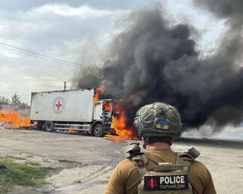 Russie attaque un convoi humanitaire à Kherson