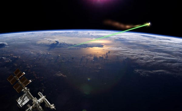 Russie intensifie les attaques électroniques contre les satellites militaires britanniques