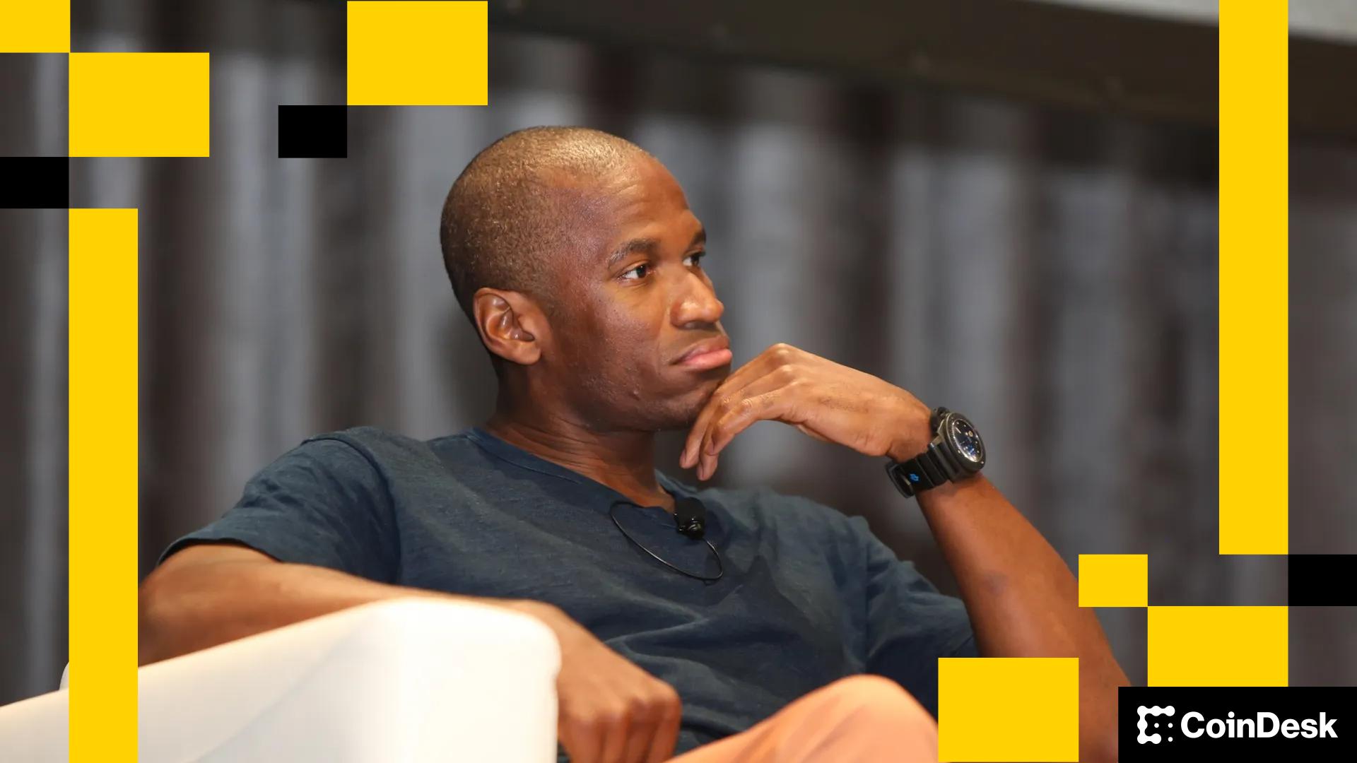 Arthur Hayes' Maelstrom cherche à lever 250 millions de dollars pour un fonds de capital-investissement dédié aux entreprises crypto