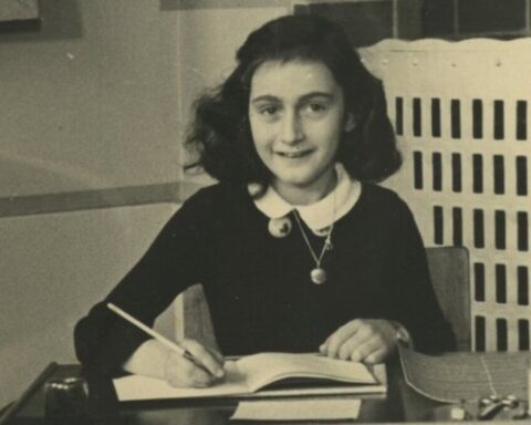 Autocensure et révisions : l'authenticité du Journal d'Anne Frank remise en question