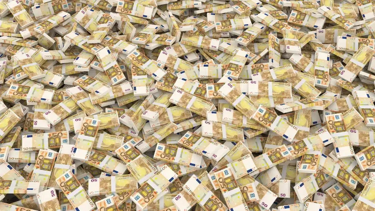 Avoir trop d'argent liquide à domicile peut s'avérer coûteux : découvrez le montant à ne pas dépasser.