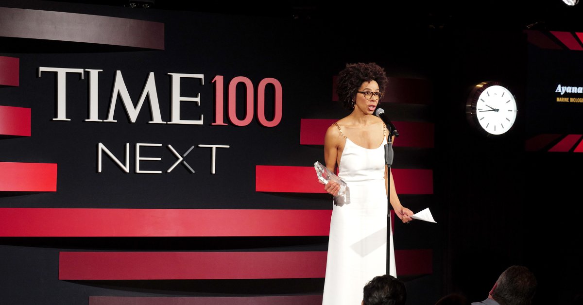 Ayana Elizabeth Johnson appelle à l'action pour des solutions climatiques lors de la TIME100 Next Gala
