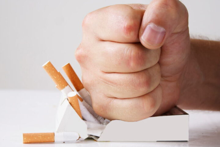 Baisse historique du tabagisme en France : moins de 18,2 % de fumeurs quotidiens en 2024