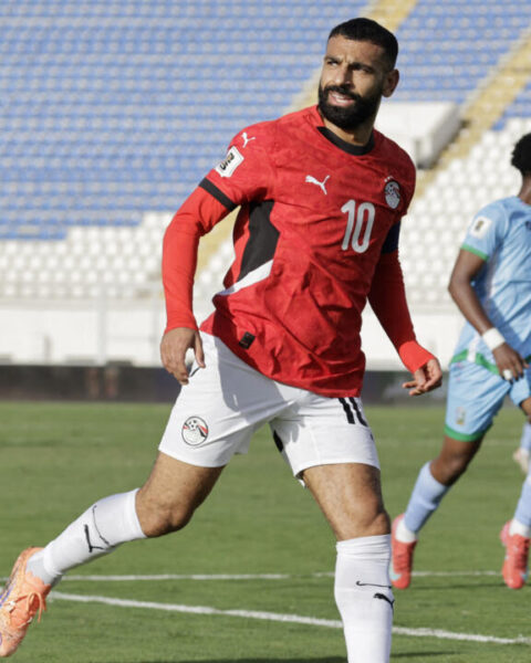 Ballon d'Or africain : Hakimi, Osimhen, Mayele et Salah figurent parmi les candidats à la CAN 2025, renforçant la confiance des entraîneurs.