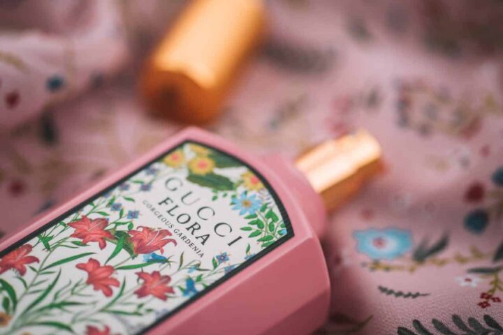 Bruxelles impose des sanctions à Gucci, Loewe et Chloé : la pression réglementaire s'intensifie sur le luxe européen.