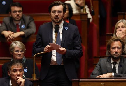 Budget 2026 : Philippe Brun avertit que sans accord d'ici mardi, le gouvernement risque de tomber