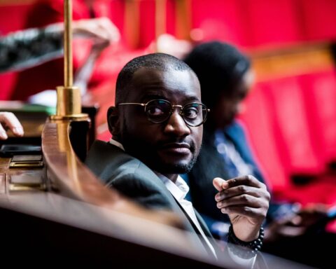 Carlos Martens Bilongo dénonce une ingérence étrangère dans son enquête sur des accusations fiscales