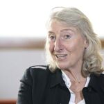Catherine Chabaud, première femme à avoir réalisé un tour du monde en solitaire, nommée ministre de la Mer et de la Pêche