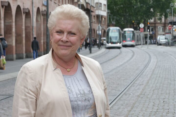 Catherine Trautmann annonce sa candidature aux élections municipales de Strasbourg