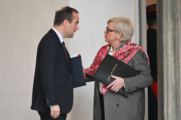 Catherine Vautrin nommée ministre des Armées dans un contexte de renforcement budgétaire face à la menace russe