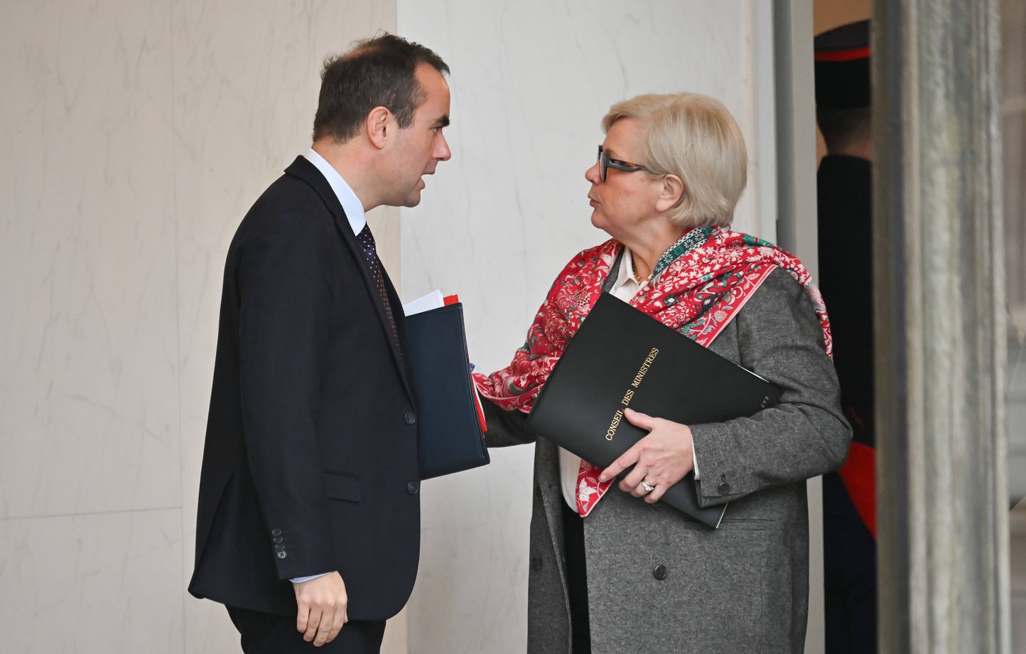 Catherine Vautrin nommée ministre des Armées dans un contexte de renforcement budgétaire face à la menace russe