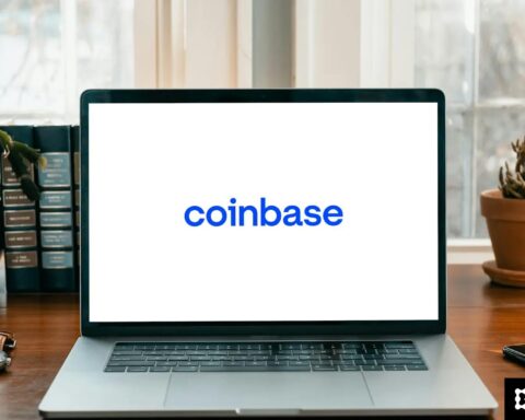 Coinbase demande un agrément de fiducie fédéral tout en affirmant ne pas vouloir devenir une banque