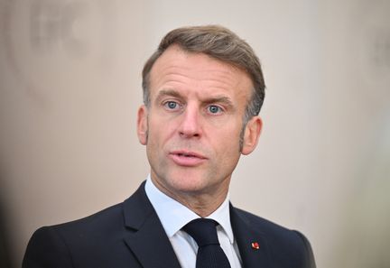 Crise politique : Emmanuel Macron annoncera un nouveau Premier ministre d'ici vendredi soir