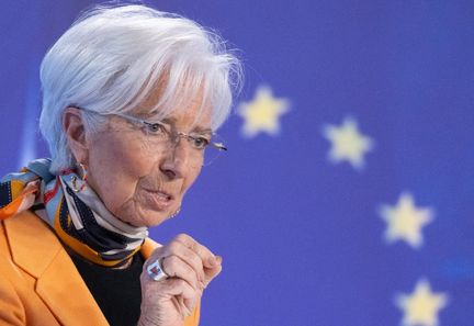 Crise politique en France : Christine Lagarde souligne l'importance du respect du calendrier budgétaire