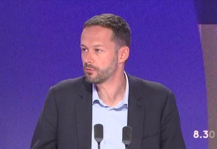 David Belliard critique la responsabilité d'Emmanuel Macron et Rachida Dati dans le cambriolage du Louvre