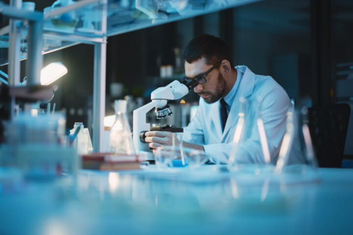 Découverte d'une molécule innovante pour rendre les cellules tumorales visibles en immunothérapie