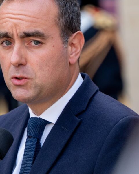Démission surprise du Premier ministre français Sébastien Lecornu après moins d'un mois en poste