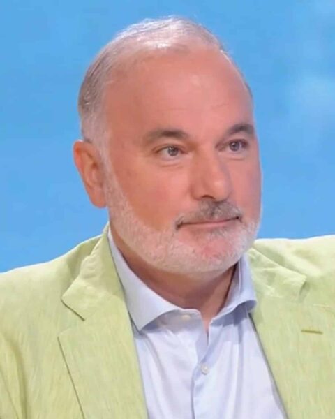 EXPLORATION DES STRATÉGIES D'EXPLOITATION DES ULTRA-RICHES EN FONCTION DE LEURS ACCORDS