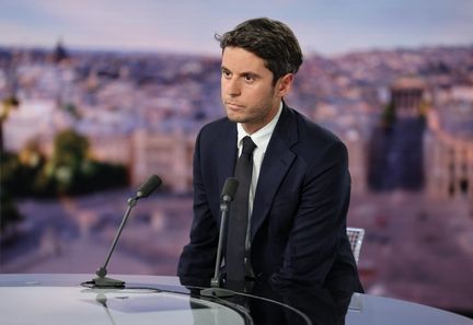 Gabriel Attal critique Emmanuel Macron et appelle à "partager le pouvoir" dans le gouvernement Français