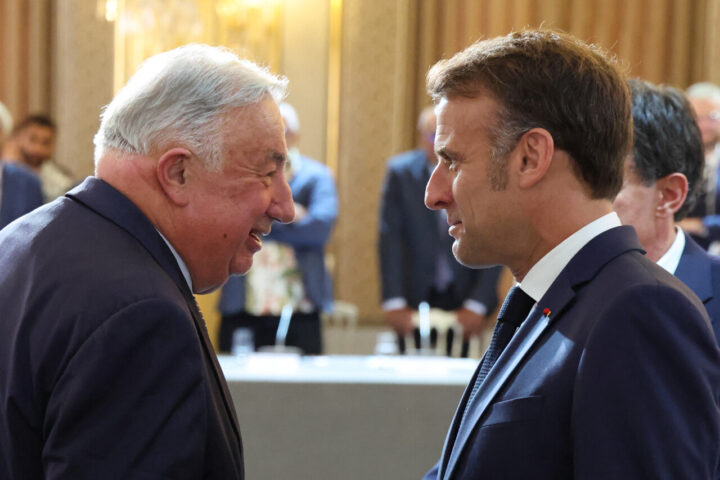 Gérard Larcher, président du Sénat, pourrait succéder à Emmanuel Macron à la présidence