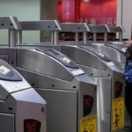 Ils ne saisissent pas les raisons d'un double prélèvement sur leur Pass Navigo : l'origine de l'erreur expliquée.