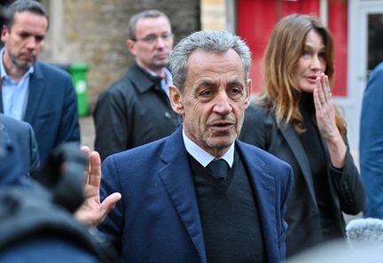 Incarcération de Nicolas Sarkozy : ses avocats demandent une libération dès sa première nuit en prison