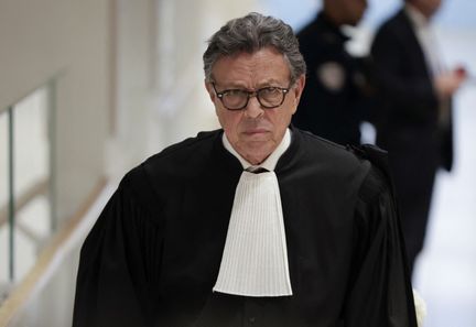 Incarcération de Nicolas Sarkozy : son avocat déclare qu'il est indigné qu'un innocent soit en prison