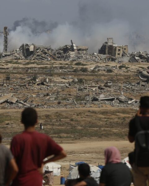 Israël intensifie les bombardements de Gaza malgré l'appel de Trump à une pause