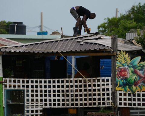 Jamaïque en alerte alors que l'ouragan Melissa s'intensifie en tempête de catégorie 5